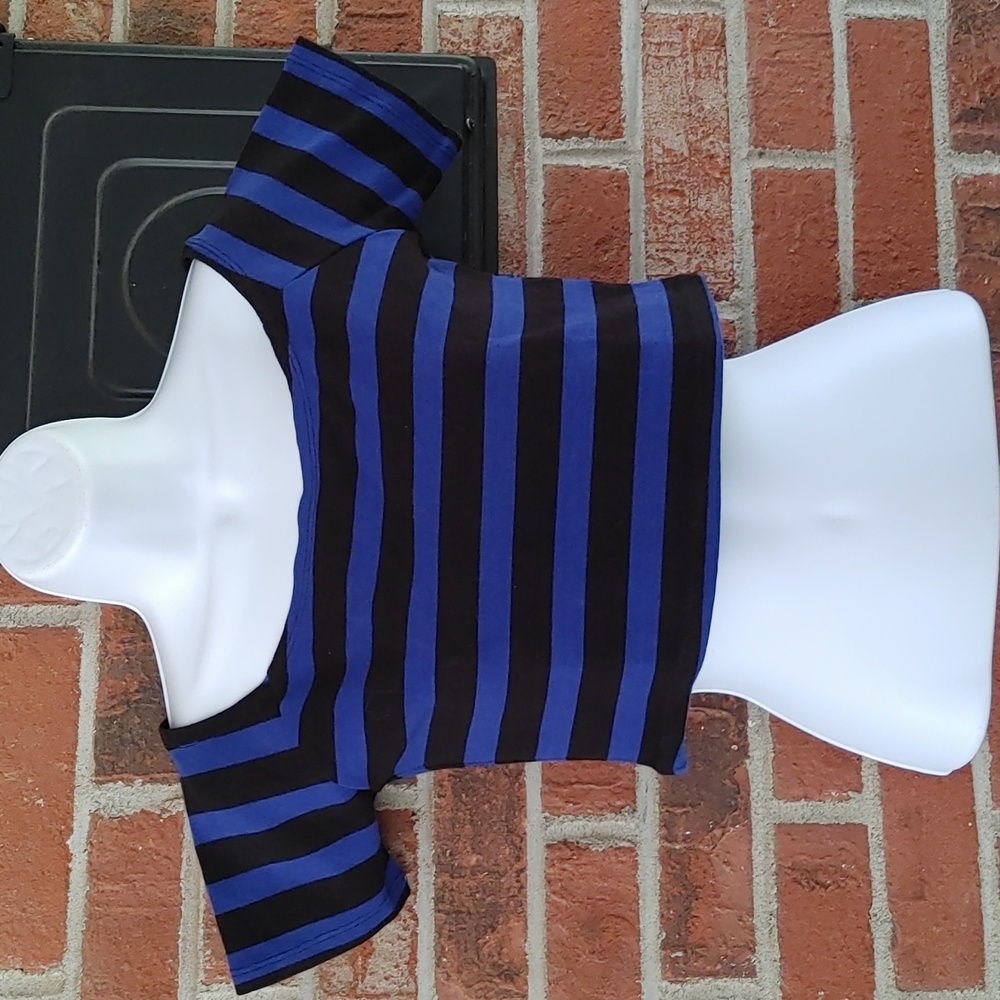 Forever 21 Off Shoulder Striped Crop Top Size L